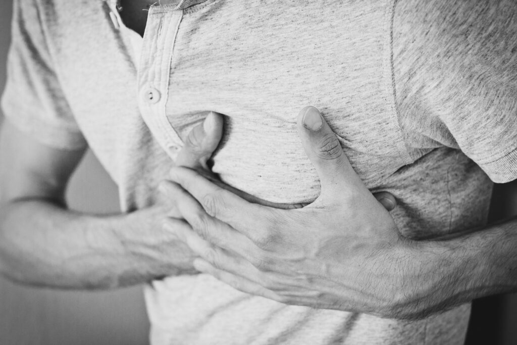 Chest Pain After Drinking Alcohol - Alt Text
